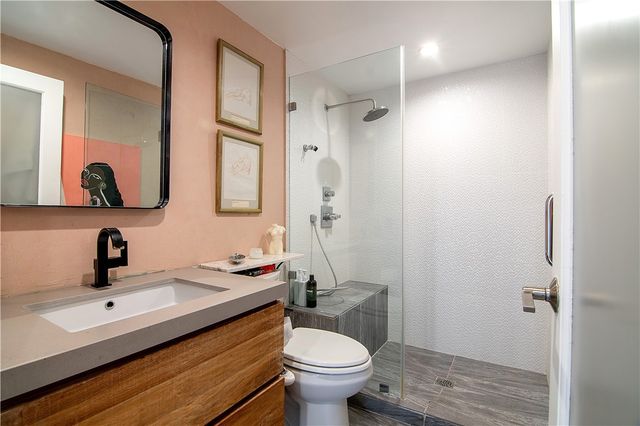 1155 N La Cienega Boulevard 711, West Hollywood, CA 90069