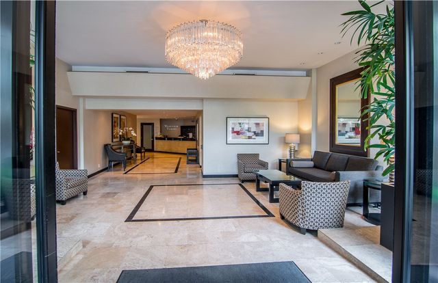 1155 N La Cienega Boulevard 711, West Hollywood, CA 90069
