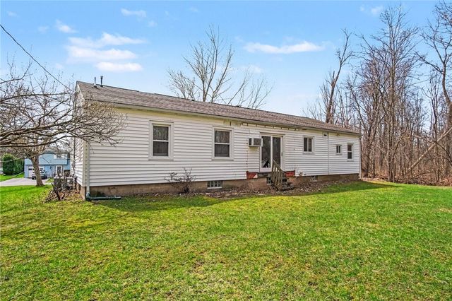 48 Chester Avenue, Chili, NY 14623