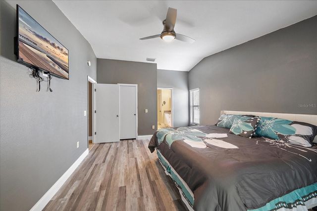 2185 CORK OAK STREET E, Sarasota, FL 34232