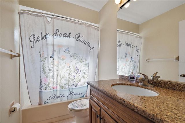 2185 CORK OAK STREET E, Sarasota, FL 34232