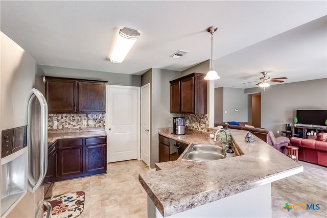5102 Screaming Eagle Circle, Killeen, TX 76549