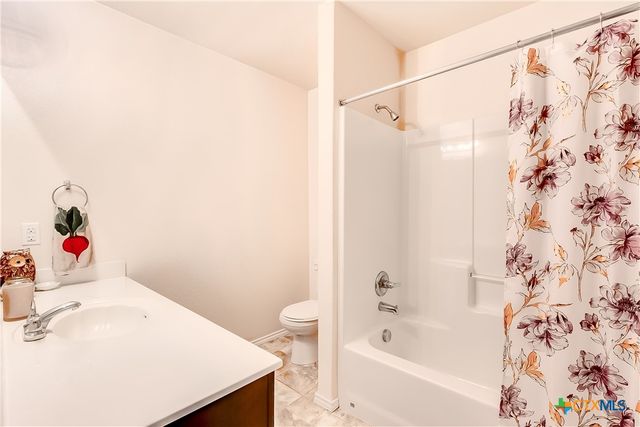 5102 Screaming Eagle Circle, Killeen, TX 76549