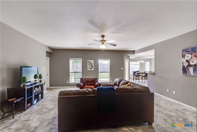 5102 Screaming Eagle Circle, Killeen, TX 76549