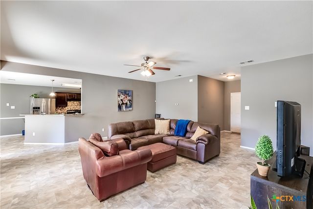 5102 Screaming Eagle Circle, Killeen, TX 76549