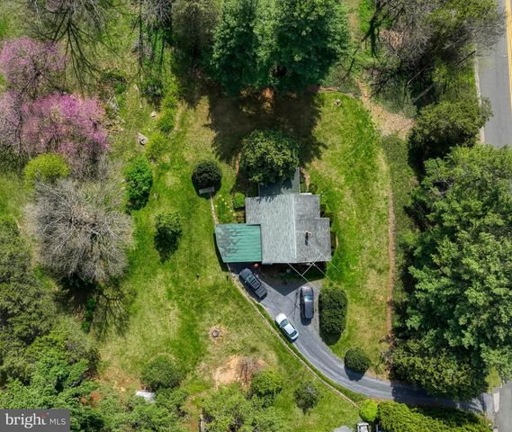 511 NORTH MAIN STREET, Edinburg, VA 22824