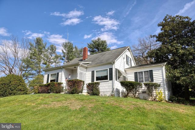 511 NORTH MAIN STREET, Edinburg, VA 22824