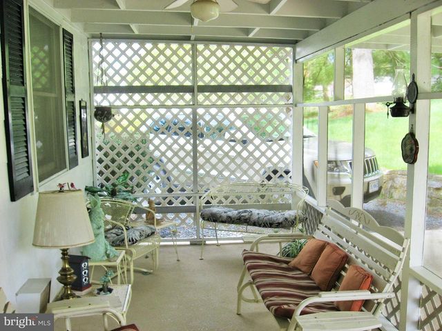 511 NORTH MAIN STREET, Edinburg, VA 22824