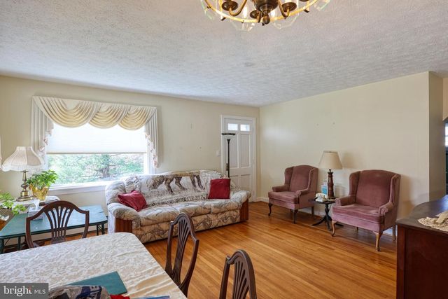 511 NORTH MAIN STREET, Edinburg, VA 22824