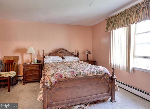 511 NORTH MAIN STREET, Edinburg, VA 22824
