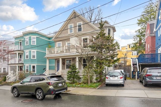 12 Chilton 1, Cambridge, MA 02138