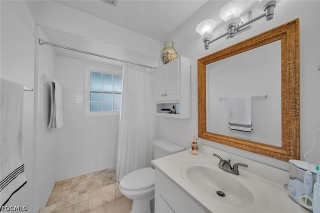 13540 Stratford Place CIR 202, Fort Myers, FL 33919