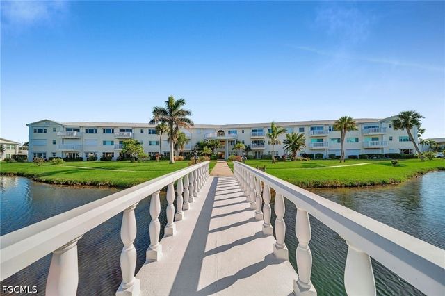 13540 Stratford Place CIR 202, Fort Myers, FL 33919