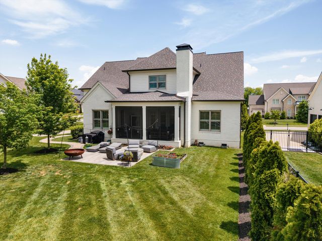 3817 Pulpmill Dr, Thompsons Station, TN 37179