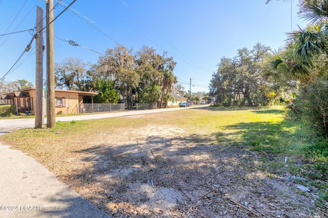 124 Dimmick Street, New Smyrna Beach, FL 32168