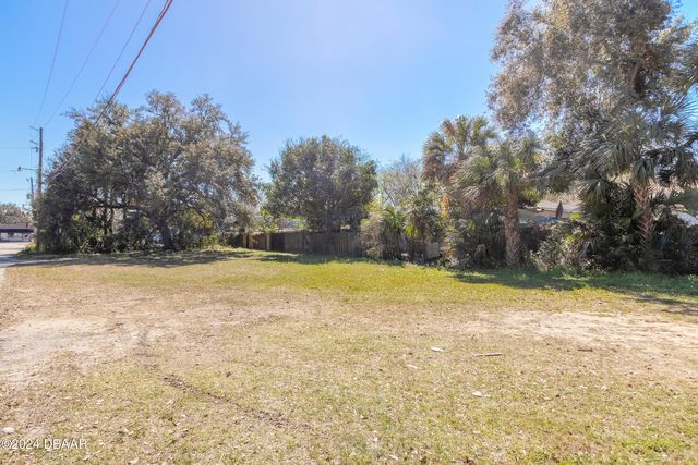 124 Dimmick Street, New Smyrna Beach, FL 32168