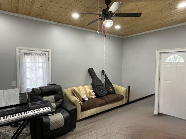 708 Richards Rd, Antioch, TN 37013