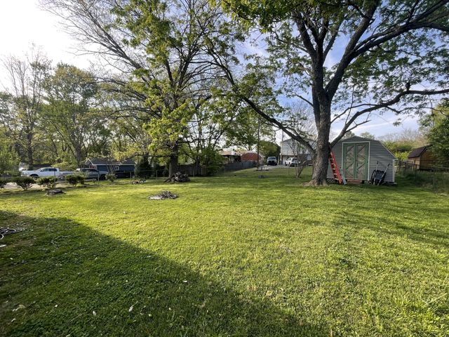 708 Richards Rd, Antioch, TN 37013