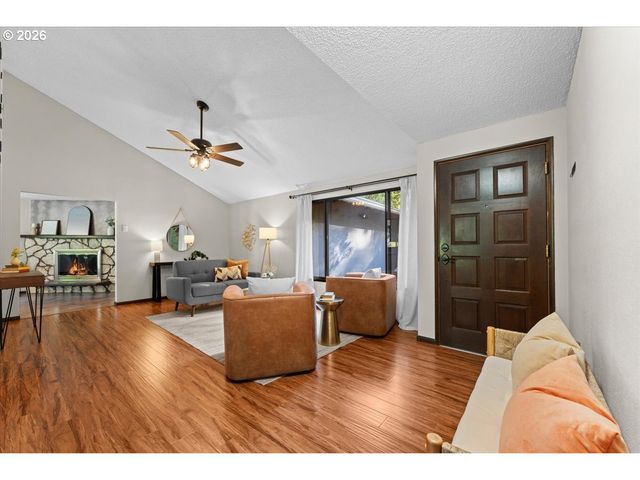 23520 Ne HOLLADAY Pl, Wood Village, OR 97060