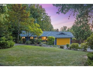 23520 Ne HOLLADAY Pl, Wood Village, OR 97060
