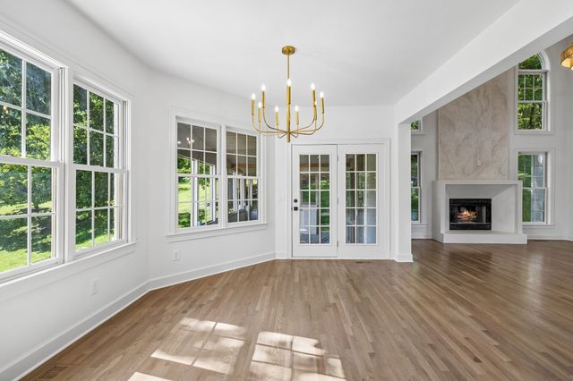 9442 Foothills Dr, Brentwood, TN 37027