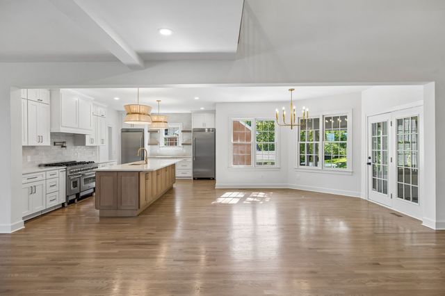 9442 Foothills Dr, Brentwood, TN 37027