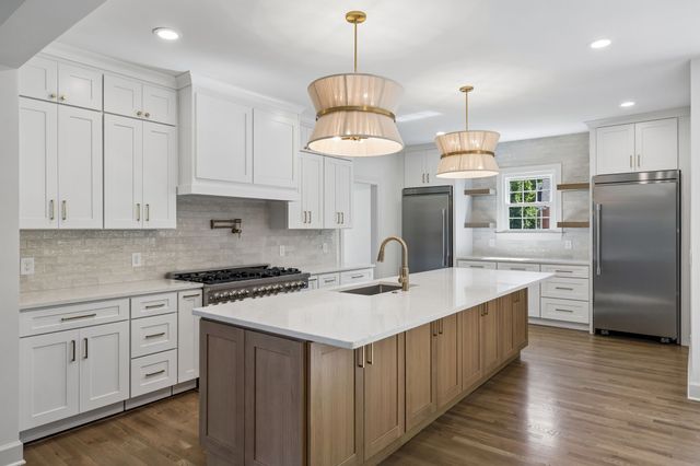 9442 Foothills Dr, Brentwood, TN 37027