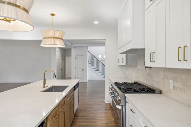 9442 Foothills Dr, Brentwood, TN 37027