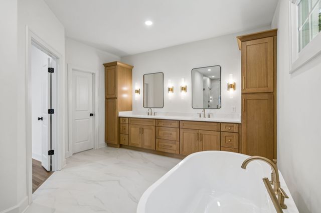 9442 Foothills Dr, Brentwood, TN 37027