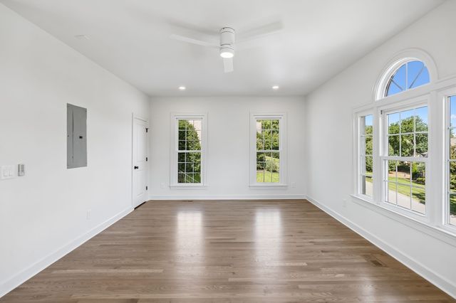 9442 Foothills Dr, Brentwood, TN 37027