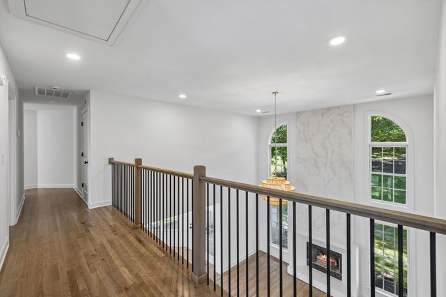 9442 Foothills Dr, Brentwood, TN 37027