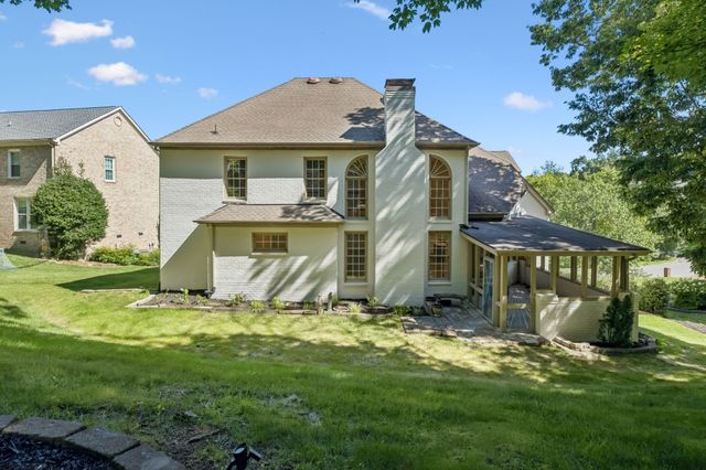 9442 Foothills Dr, Brentwood, TN 37027