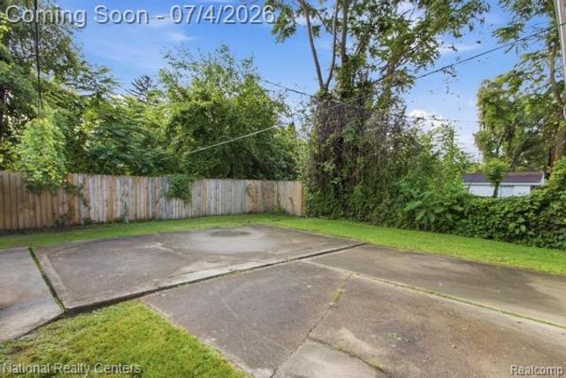 16888 Vaughan Street, Detroit, MI 48219