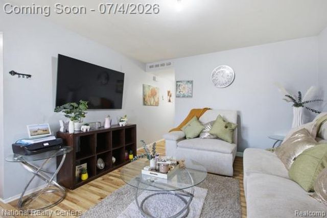 16888 Vaughan Street, Detroit, MI 48219