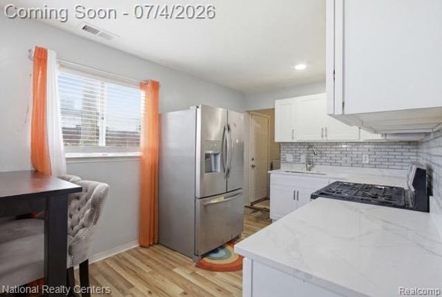 16888 Vaughan Street, Detroit, MI 48219