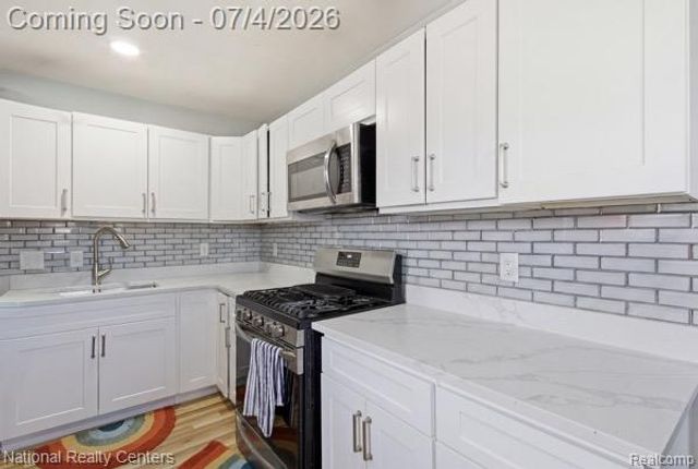 16888 Vaughan Street, Detroit, MI 48219