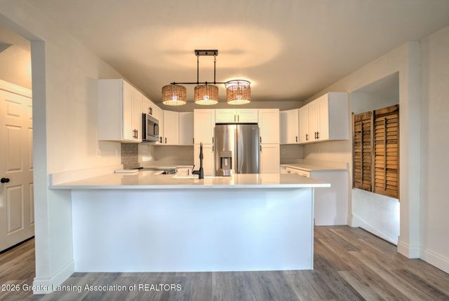 220 Edwards Street, Grand Ledge, MI 48837