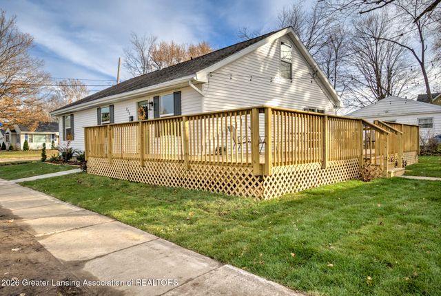 220 Edwards Street, Grand Ledge, MI 48837