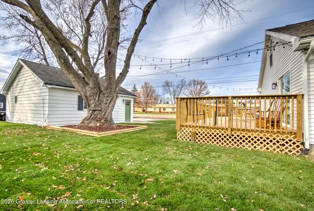 220 Edwards Street, Grand Ledge, MI 48837