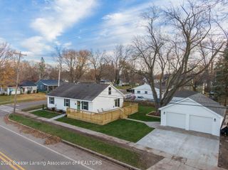 220 Edwards Street, Grand Ledge, MI 48837