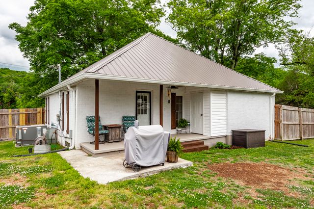 537 Defeated Creek Hwy, Carthage, TN 37030