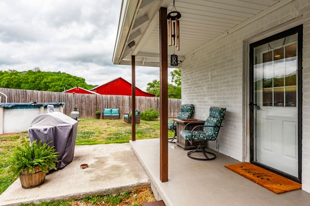 537 Defeated Creek Hwy, Carthage, TN 37030