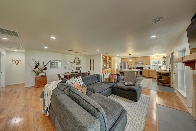 419 Yellowstone Lane, Hunt, TX 78024