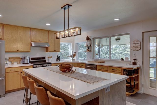 419 Yellowstone Lane, Hunt, TX 78024