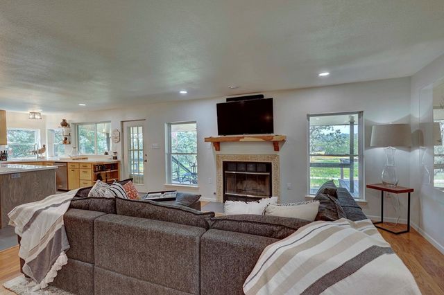 419 Yellowstone Lane, Hunt, TX 78024