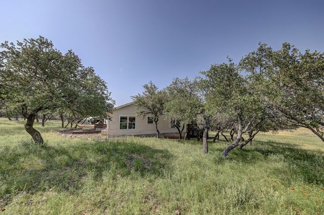419 Yellowstone Lane, Hunt, TX 78024