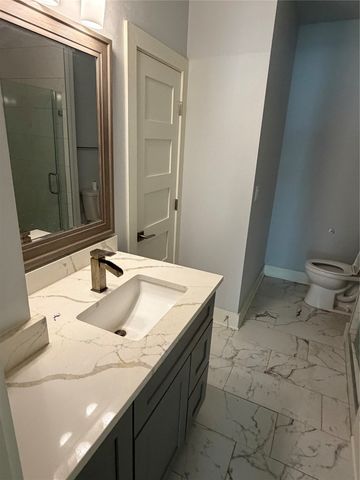 2318 Stutz Drive C5, Dallas, TX 75235