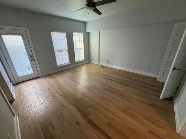 2318 Stutz Drive C5, Dallas, TX 75235