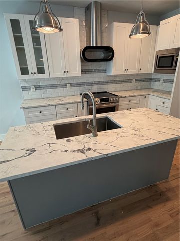 2318 Stutz Drive C5, Dallas, TX 75235