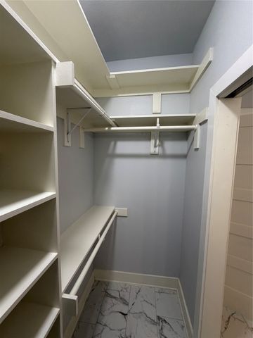 2318 Stutz Drive C5, Dallas, TX 75235